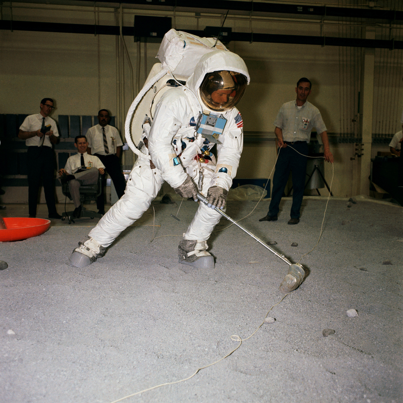 Illustration for article titled Real Apollo 11 Training Photos Look Like Prep For a Fake Moon Landing